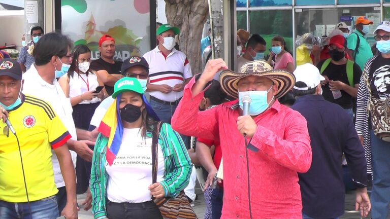 Centrales trabajadoras de Valledupar salieron a rechazar el proyecto de ley 99