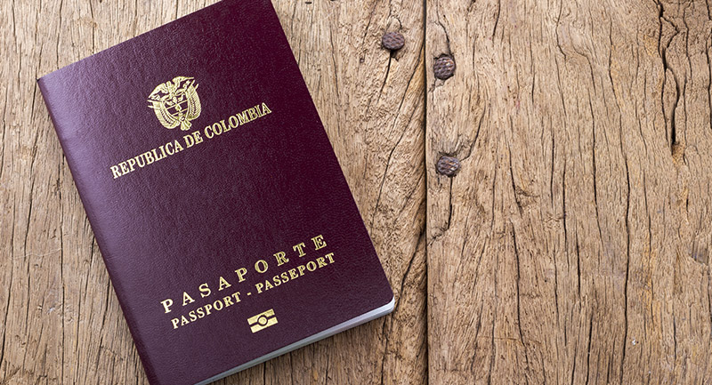 Cancillería suspende obligatoriedad de cambio de pasaporte en menores