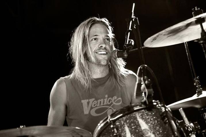 Falleció en Bogotá el baterista de Foo Fighters, Taylor Hawkins 