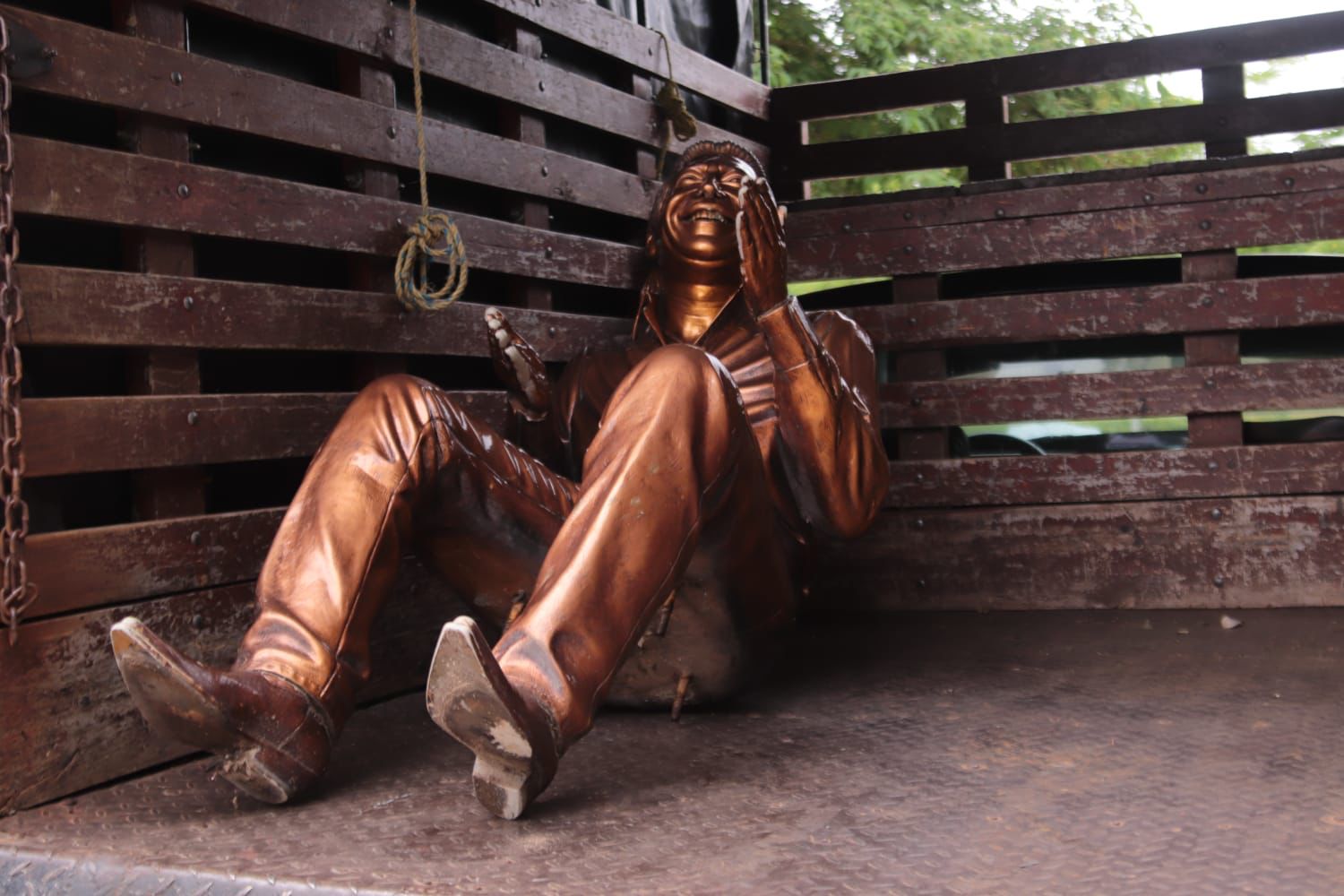 Esculturas de Valledupar fueron retiradas del parque La Provincia para restauración por deterioro y actos vandálicos
