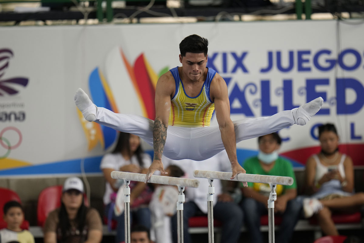 La gimnasia artística abrió actividad con dos preseas de oro para Colombia