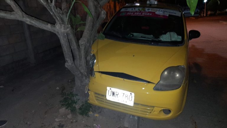 Taxista se salvó de ser asesinado por ladrones en Valledupar
