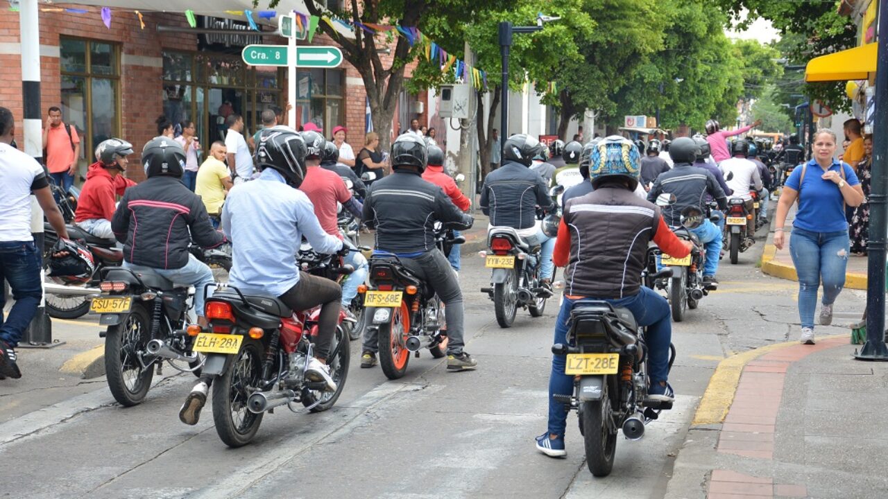 Sigue prohibido el parrillero hombre en moto en Valledupar