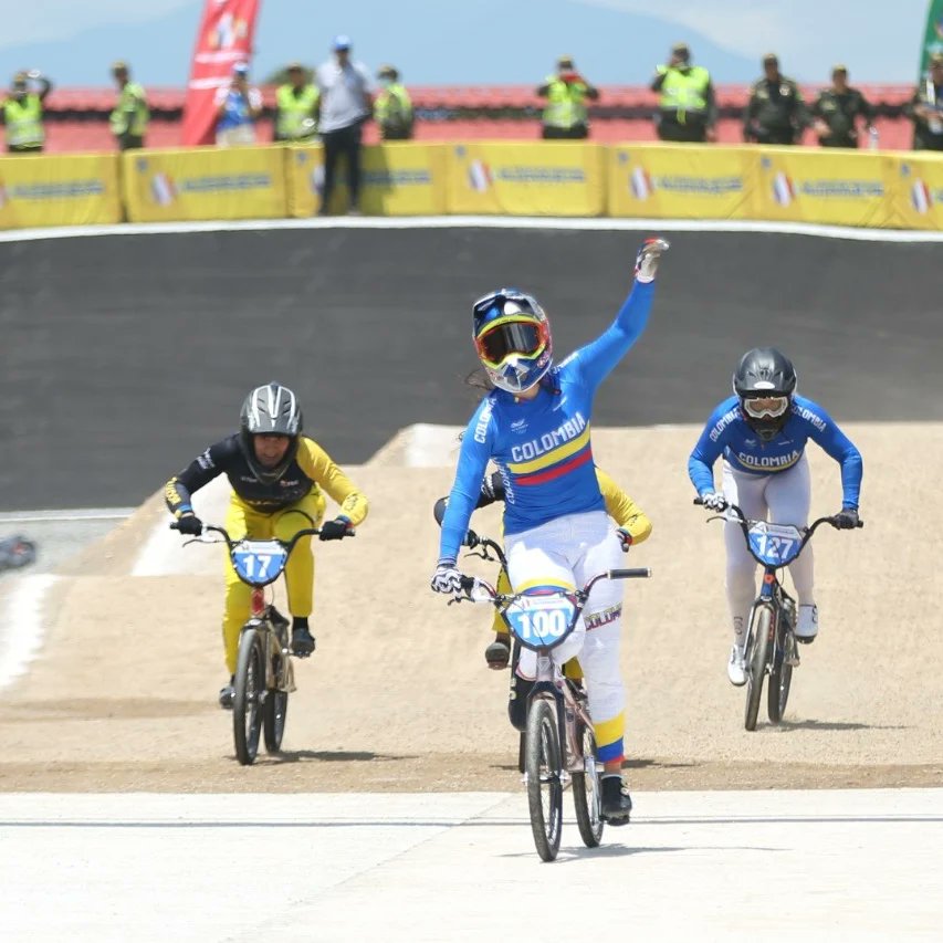 Dos oros sumó Colombia en BMX con Mariana Pajón y Diego Arboleda