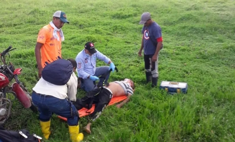 Hombre que se movilizaba en moto se estrelló contra una cerca y falleció 