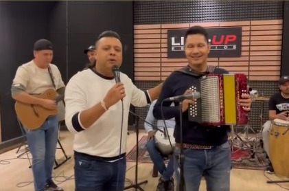 Rafael Santos, oficializa unión y lanza nueva canción 