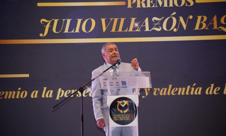 La Cámara de Comercio de Valledupar entregó los premios al mérito empresarial Julio Villazón Baquero