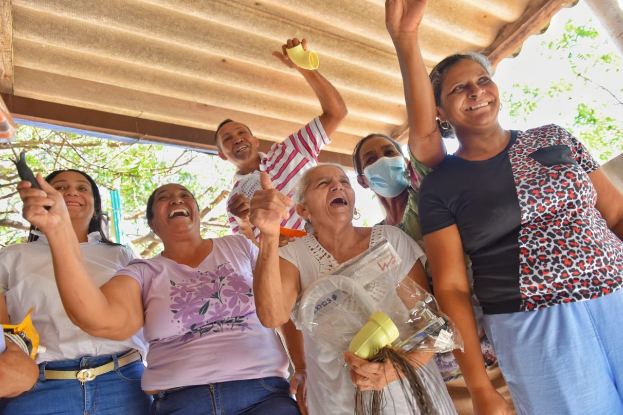 El banco de materiales de vivienda de la Gobernacion del Cesar llegó a hacer felices a 34 familias de Los Calabazos en Valledupar