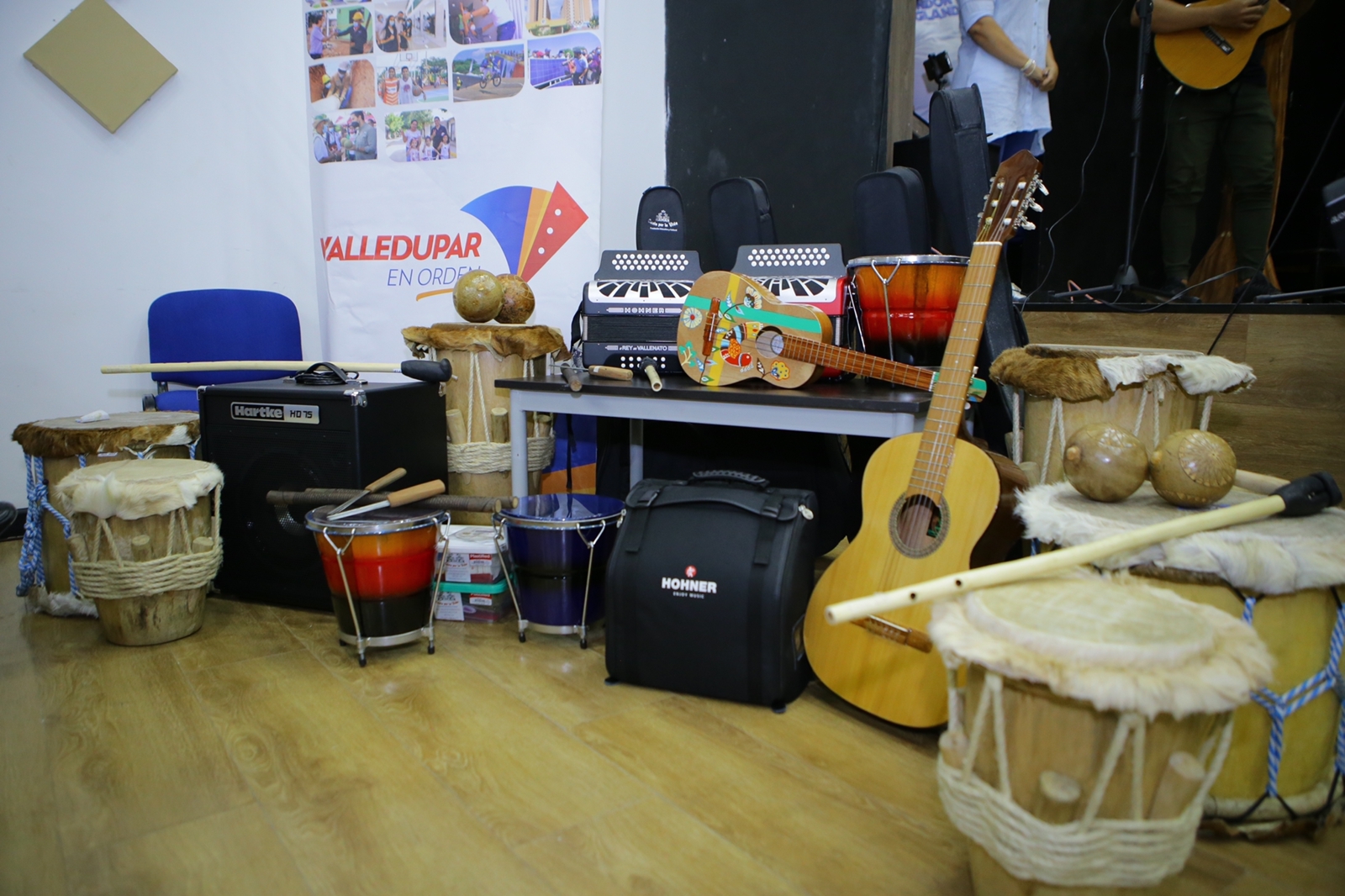 Alcalde Mello Castro entregó dotación de instrumentos musicales para niños y jóvenes de Patillal