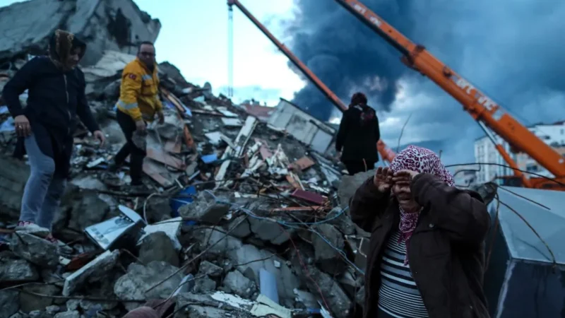 Turquía declara tres meses de estado de emergencia en la zona afectada por los terremotos