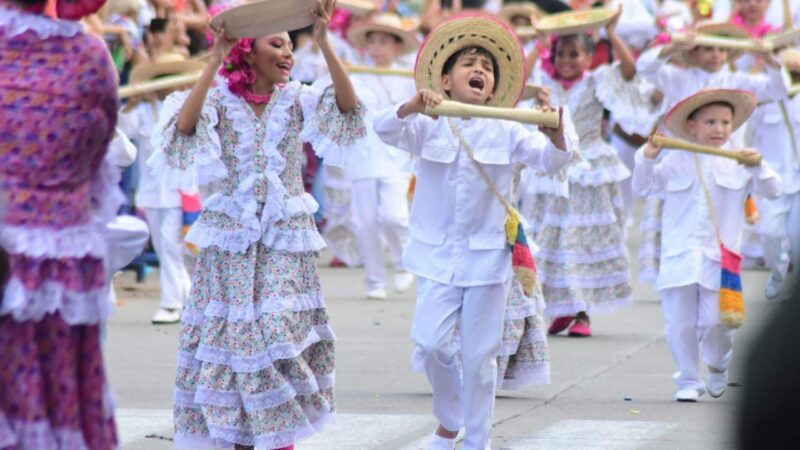 Con el Desfile de Piloneras Infantil y Juvenil, se ratificó la bella tradición vallenata
