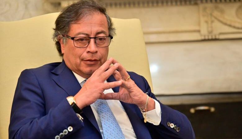 Estos son los ministros que saldrán del gabinete del presidente Petro