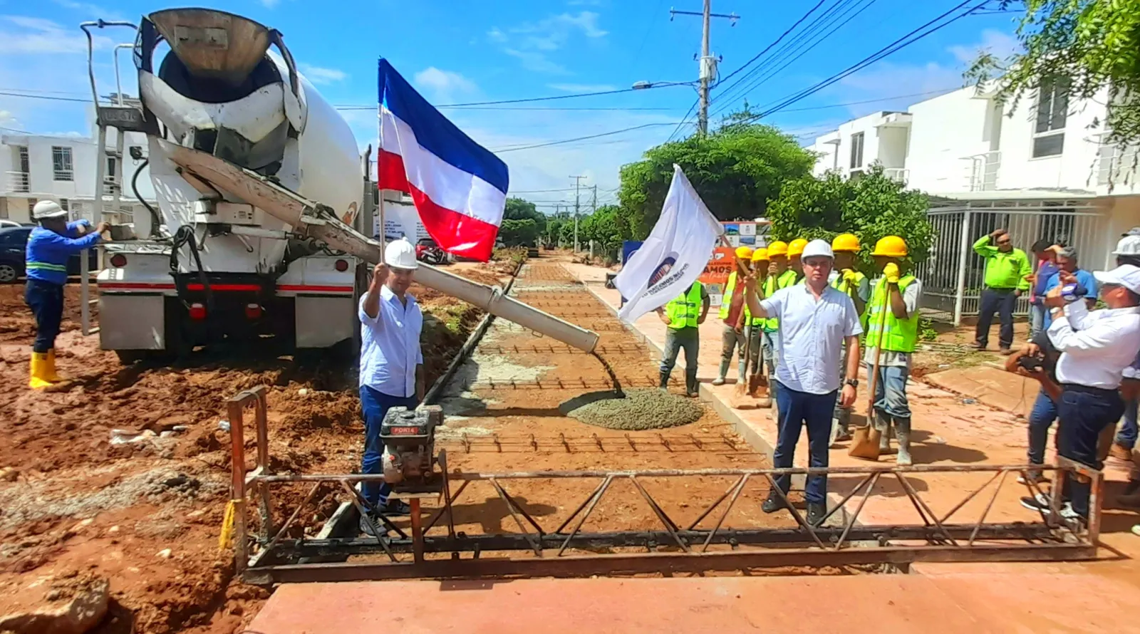 Alcalde de Valledupar y Gobierno del Cesar invierten más de 15 mil millones de pesos en la pavimentación de vías urbanas