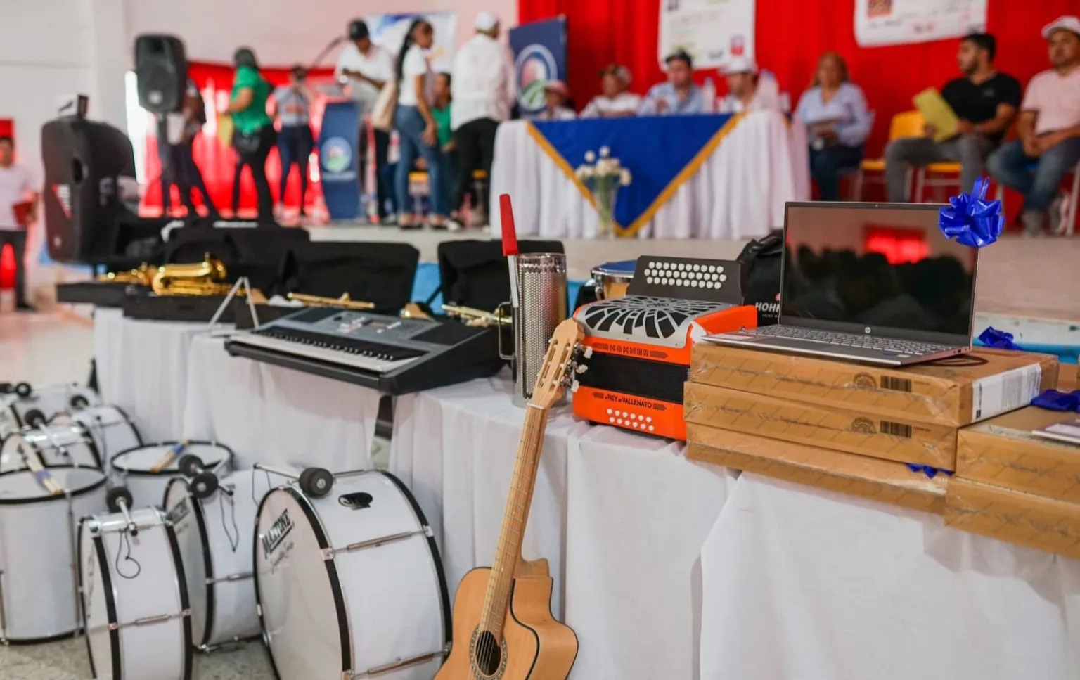 400 instrumentos musicales entregó el Gobierno del Cesar a instituciones educativas de Tamalameque, Aguachica y La Gloria