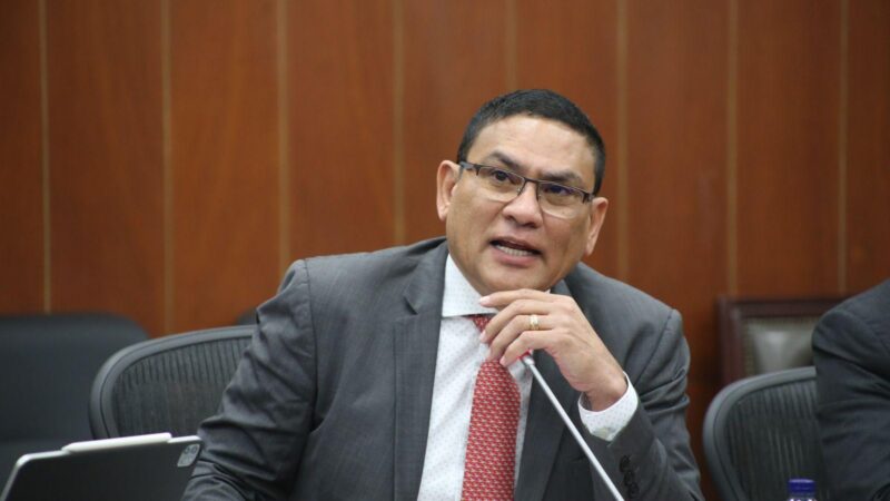Senador Didier Lobo advierte sobre fallas en las telecomunicaciones y pide controles a la Superintendencia de Industria y Comercio