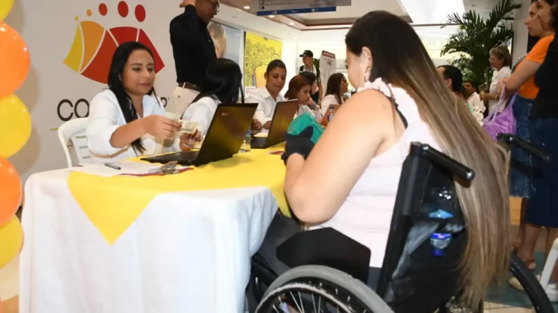 Comfacesar atendió a más de 100 personas con discapacidad en feria de inclusión laboral