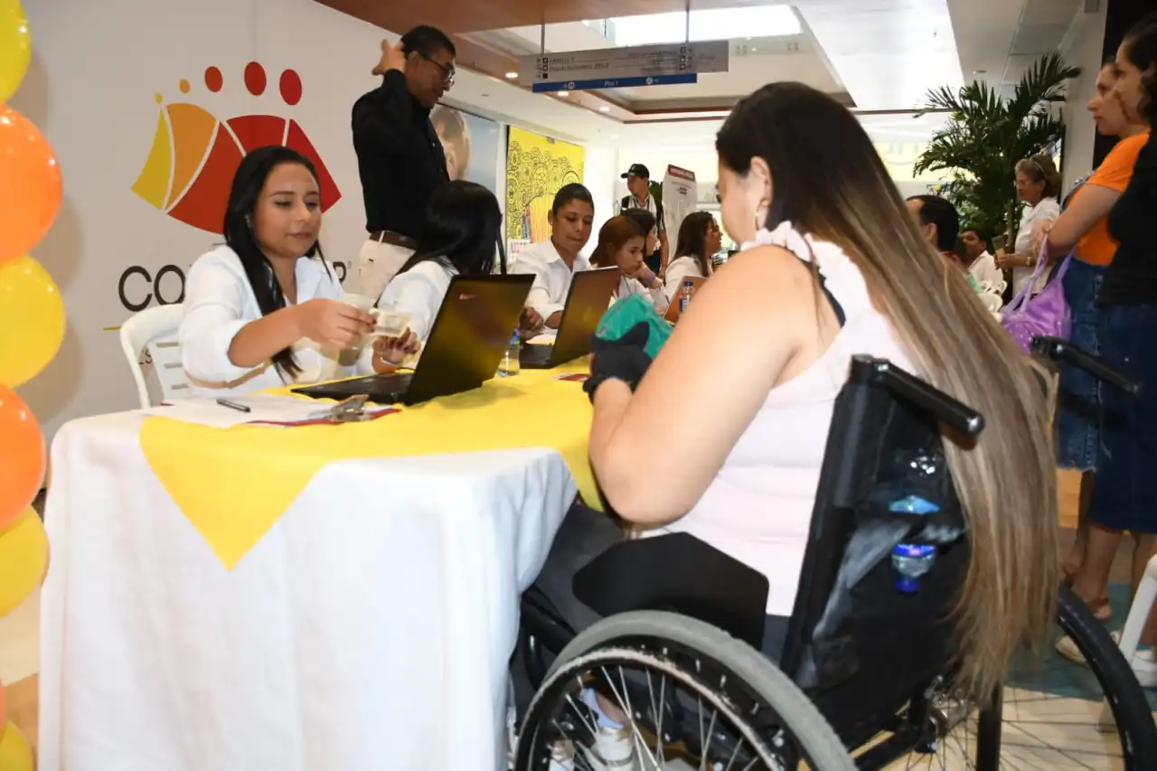 Comfacesar atendió a más de 100 personas con discapacidad en feria de inclusión laboral