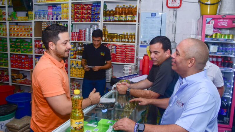 En visita a Mercabastos, Ernesto Orozco escuchó preocupaciones de los comerciantes