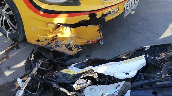 Motociclista pierde la vida al colisionar contra un taxi en Valledupar