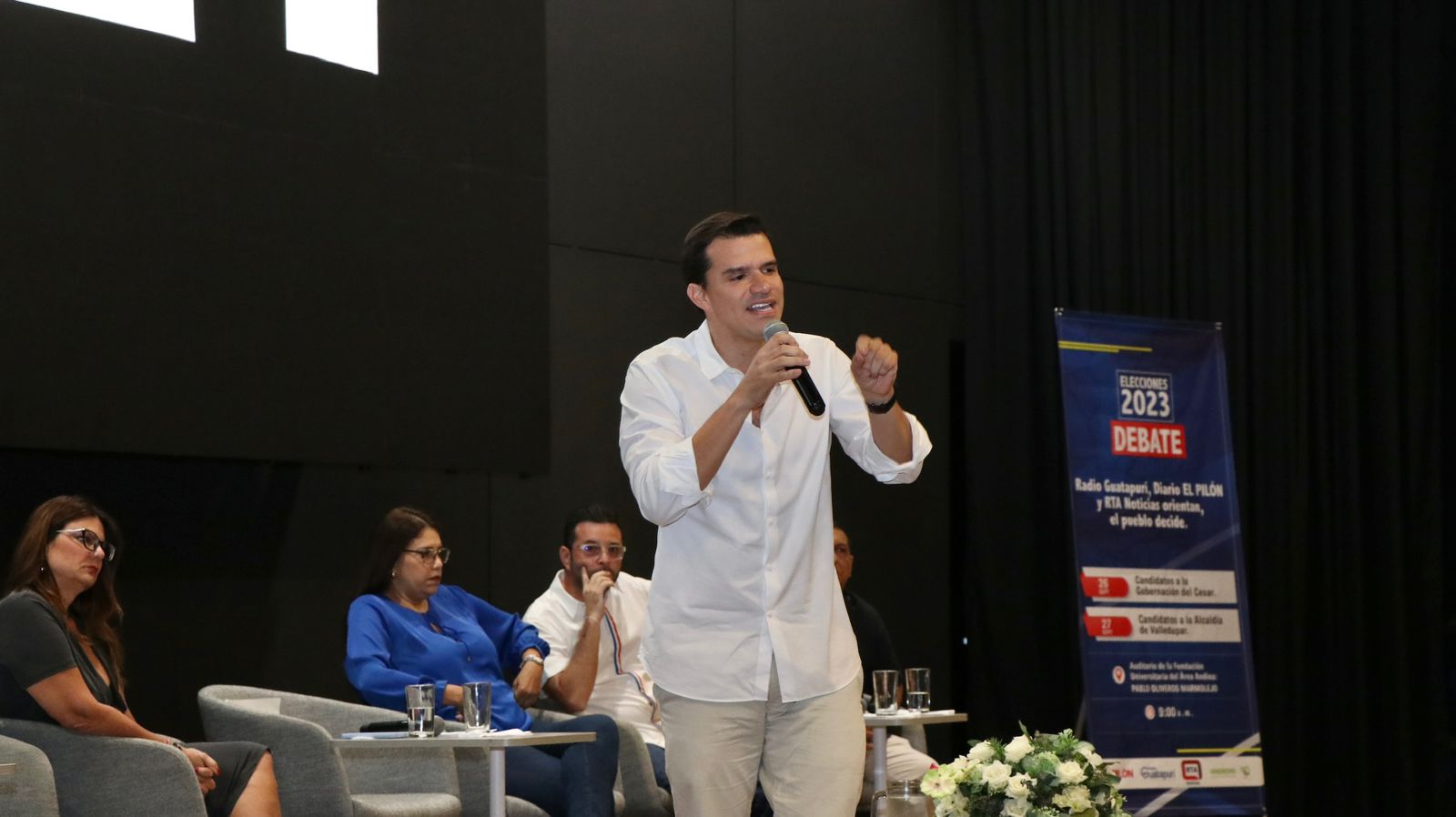 Con argumentos, Camilo Quiroz se destacó en debate de candidatos a la alcaldía de Valledupar