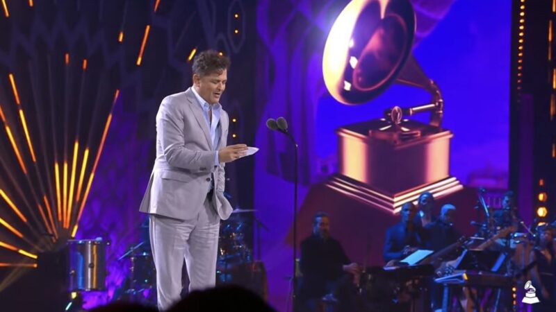 Carlos Vives gana el Grammy con álbum de vallenato homenaje a Escalona