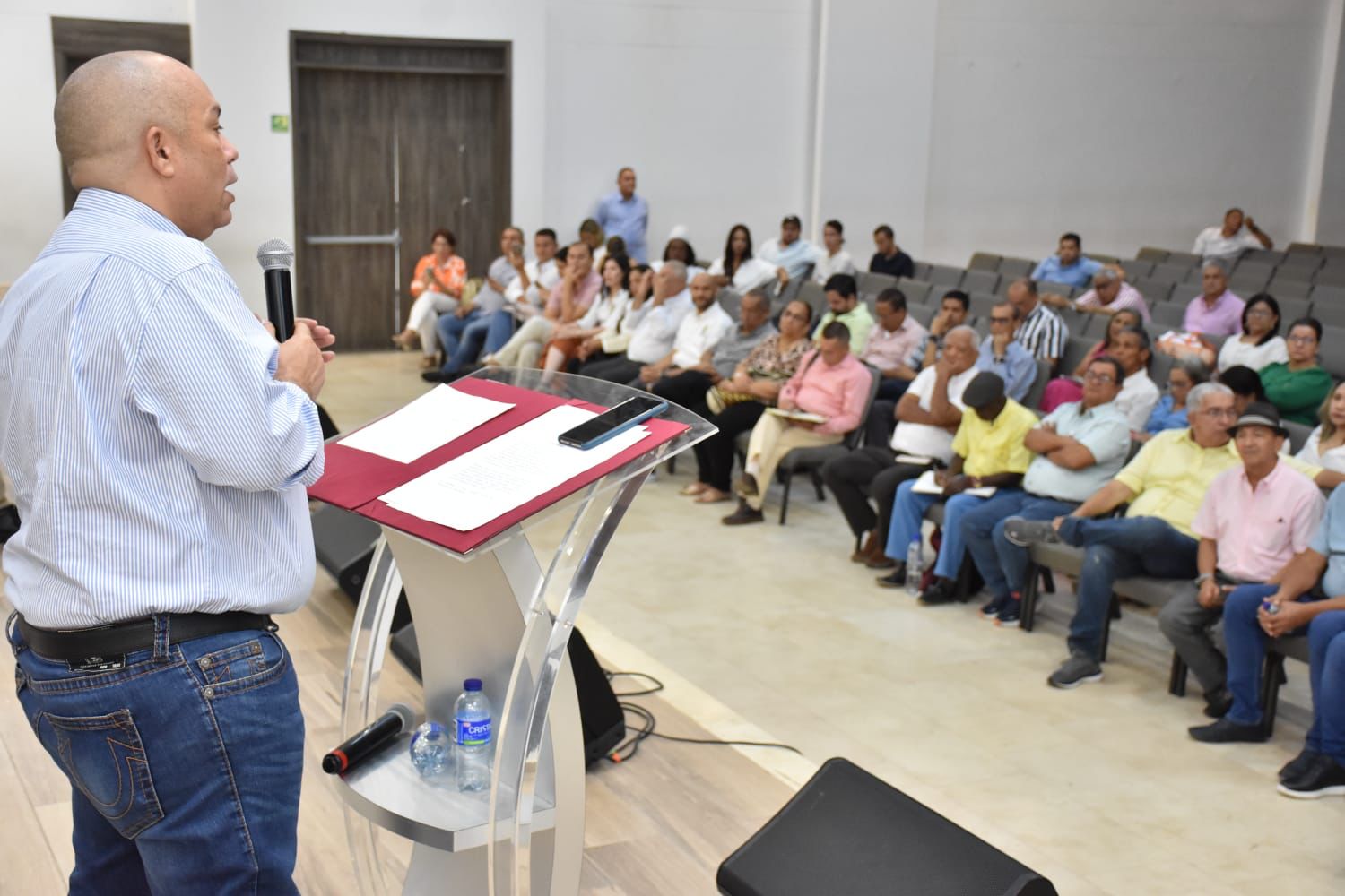 “Este es un nuevo tiempo para la educación de Valledupar”: alcalde Ernesto Orozco en encuentro con rectores