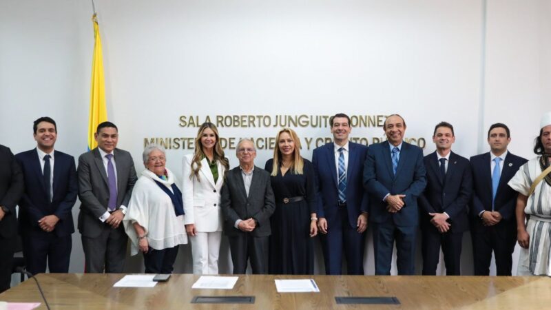Senadora Imelda Daza acompañó reunión con Ministerio de Hacienda en solicitud de la Gobernadora de Cesar, Elvia Sanjuán