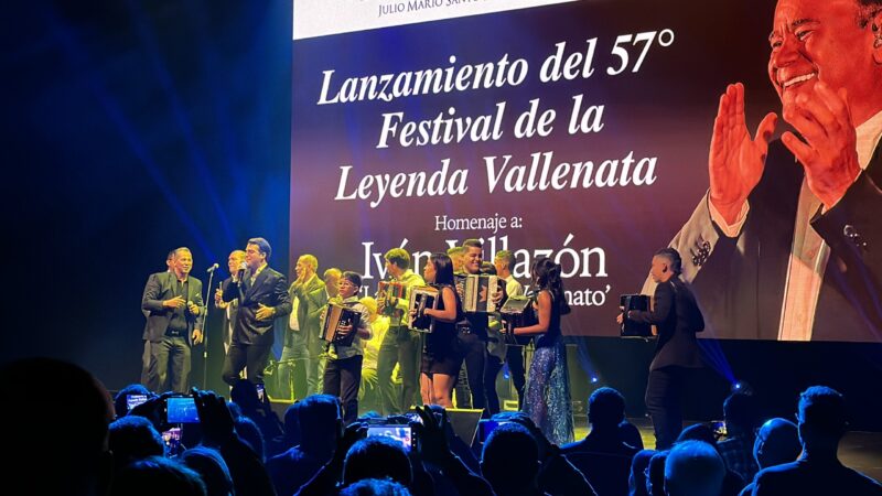 En Bogotá a través de notas de acordeón, cantos y versos se invitó al 57° Festival de la Leyenda Vallenata