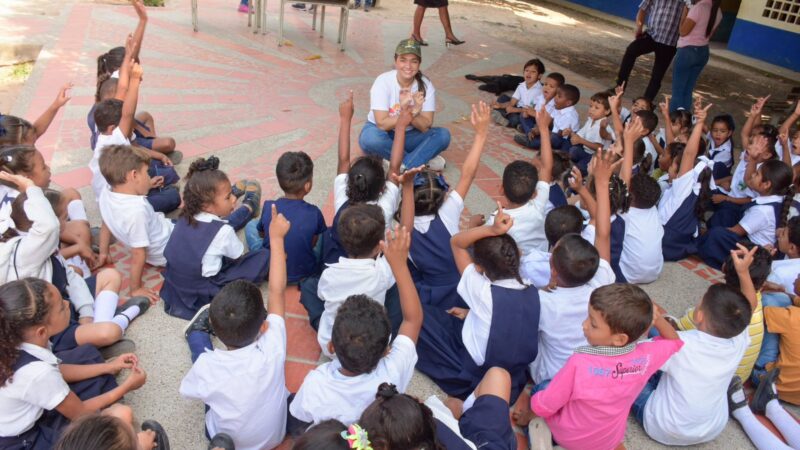 Administración Municipal de Valledupar ratificó compromiso con la educación entregando 1.300 kits escolares