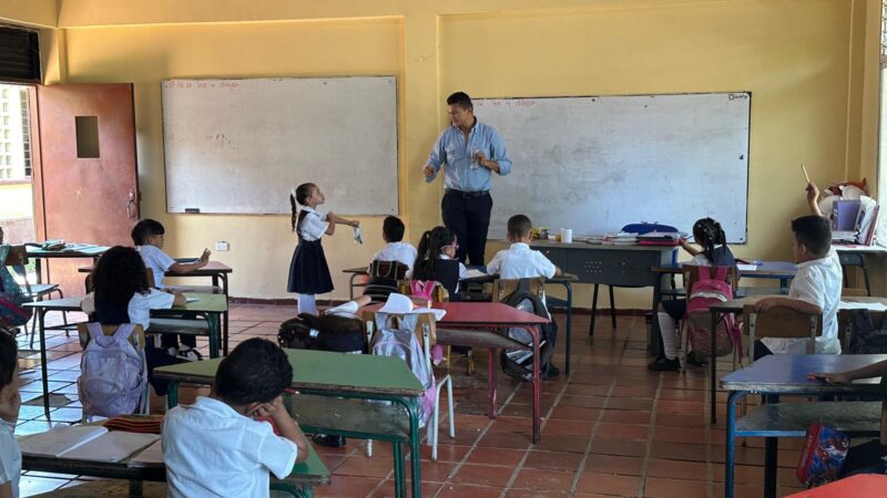 Más 3.500 estudiantes recibieron charlas de prevención sobre la propagación del dengue en colegios de Valledupar