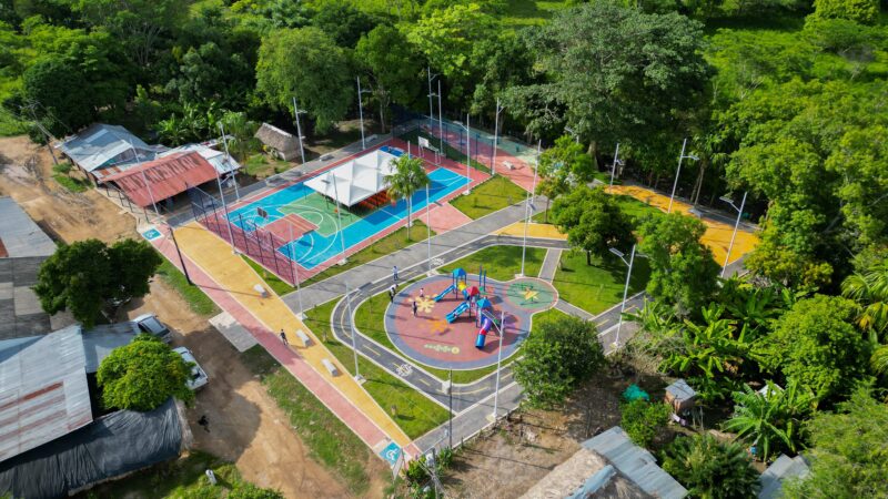 Obras que hacen historia en el Cesar: Gobernadora Elvia Milena Sanjuan entregó parque recreodeportivo en el corregimiento de El Mamey, en Curumaní