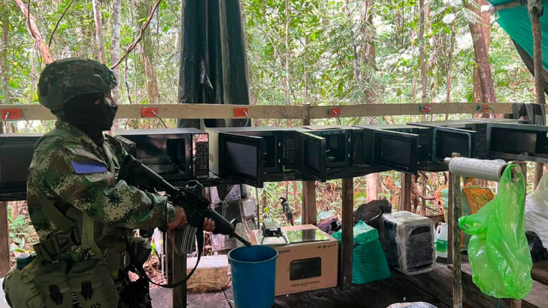 Fuerzas Militares incautan más de 800 kilogramos de clorhidrato de cocaína