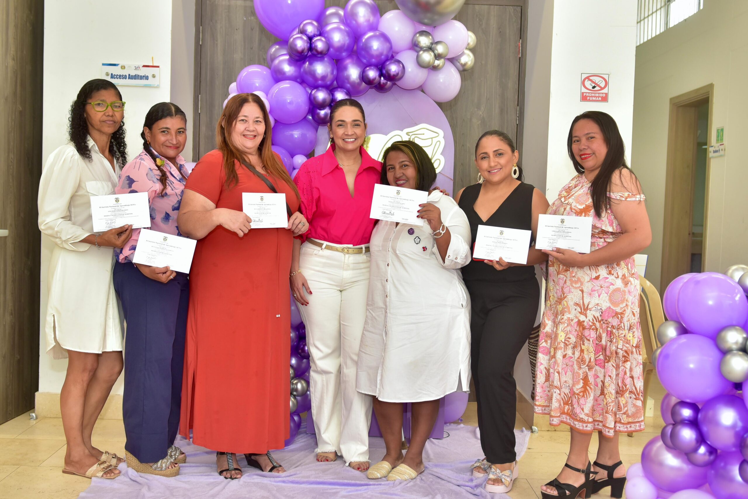 Convenio entre Alcaldía de Valledupar y el SENA graduó a 160 mujeres en diversos programas de formación