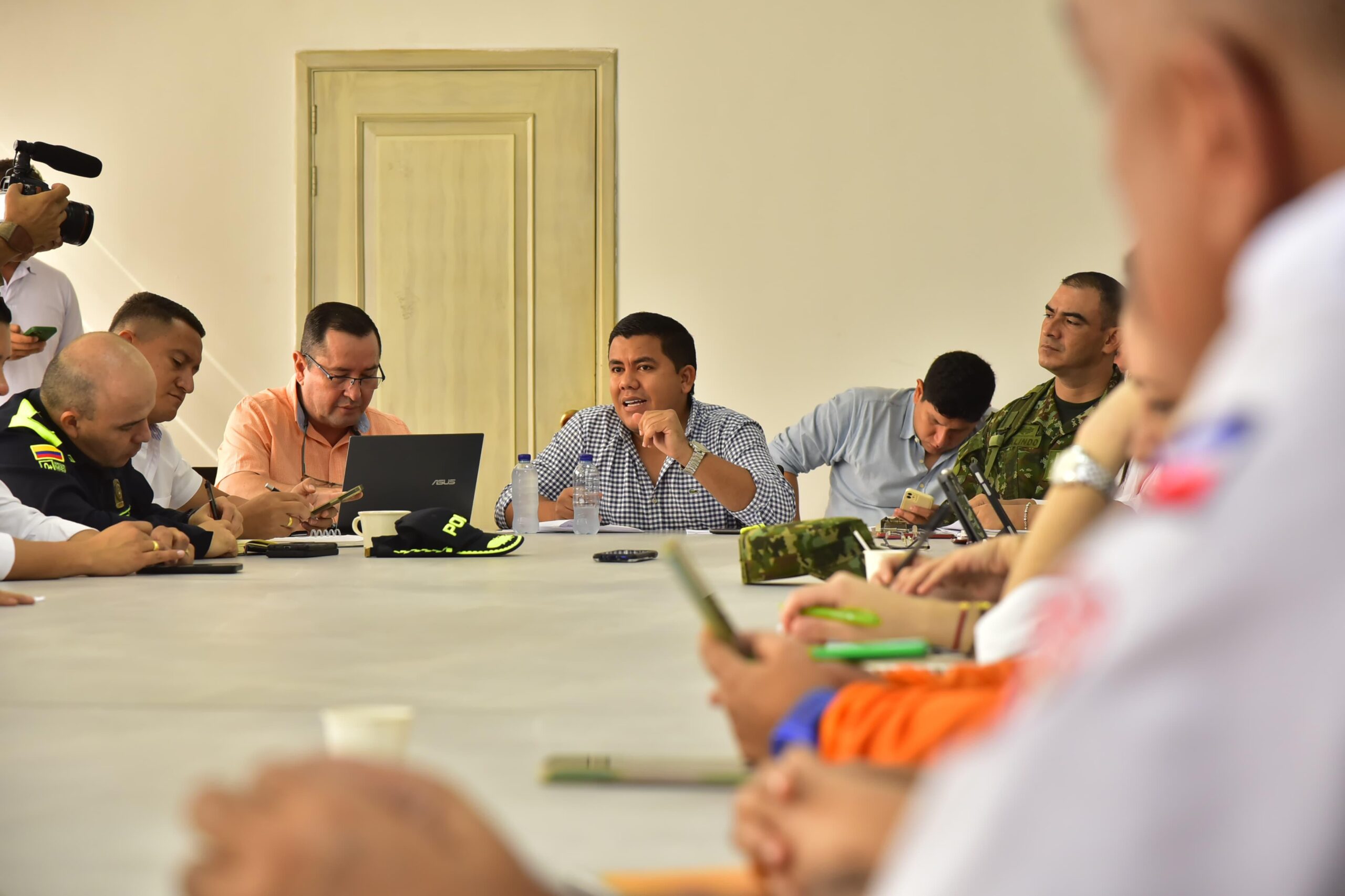 Alcaldía de Valledupar regula uso y comercialización de pólvora para proteger a la comunidad en Navidad y Fin de Año
