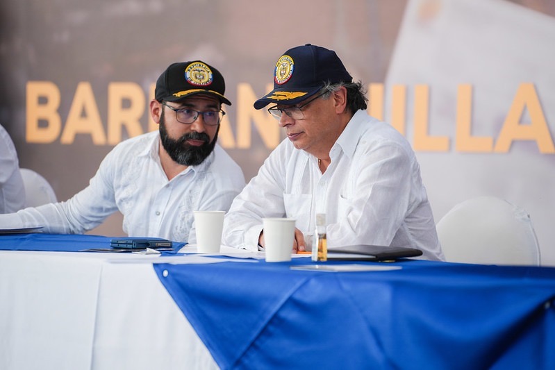 Un kilovatio de energía que cuesta 120 pesos, lo venden a casi 1.000 pesos, robando al pueblo: Presidente Petro
