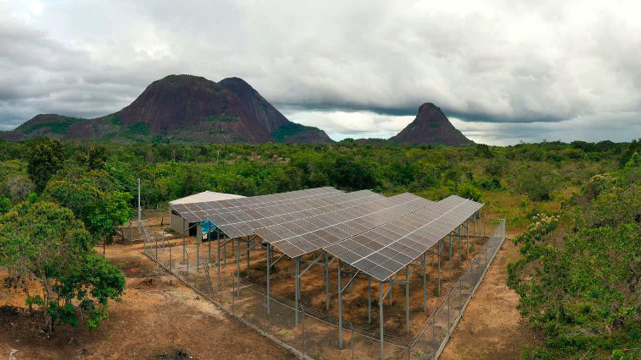 Gobierno entregará 80 comunidades energéticas a cabildos indígenas en La Guajira