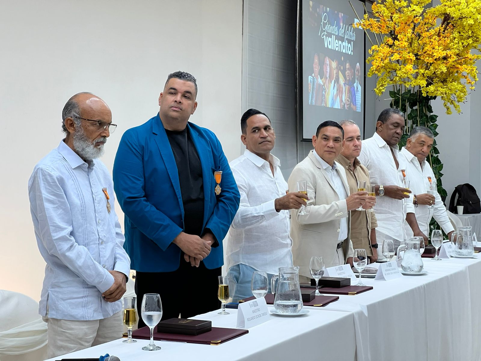 Congreso entregó reconocimiento ‘Orden de Caballero’ a juglares vallenatos