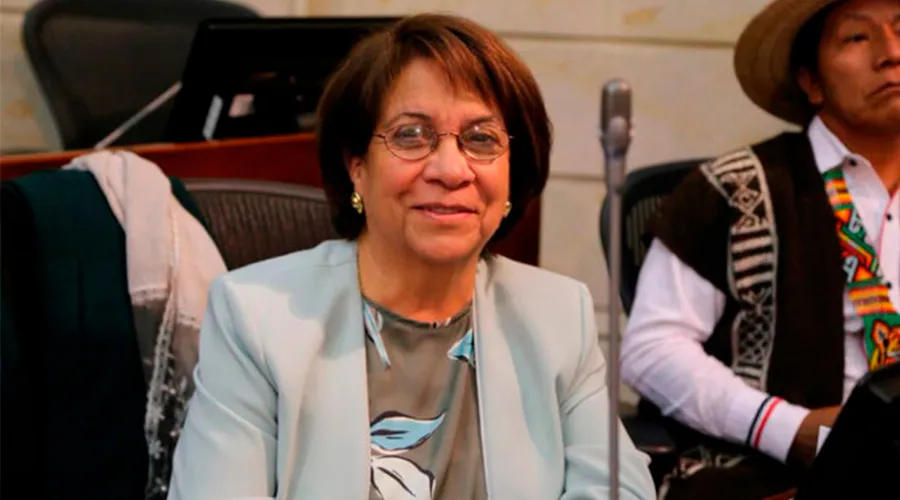 Senadora Aída Avella cancela visita a Sucre por sesión especial en el Congreso