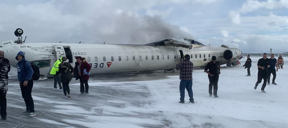 Avión de Delta Airlines se estrelló en Aeropuerto de Toronto