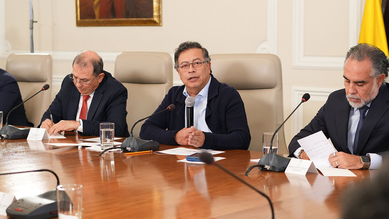 En Consejo de Ministros, presidente Petro exigió acelerar el cumplimiento de compromisos con el pueblo