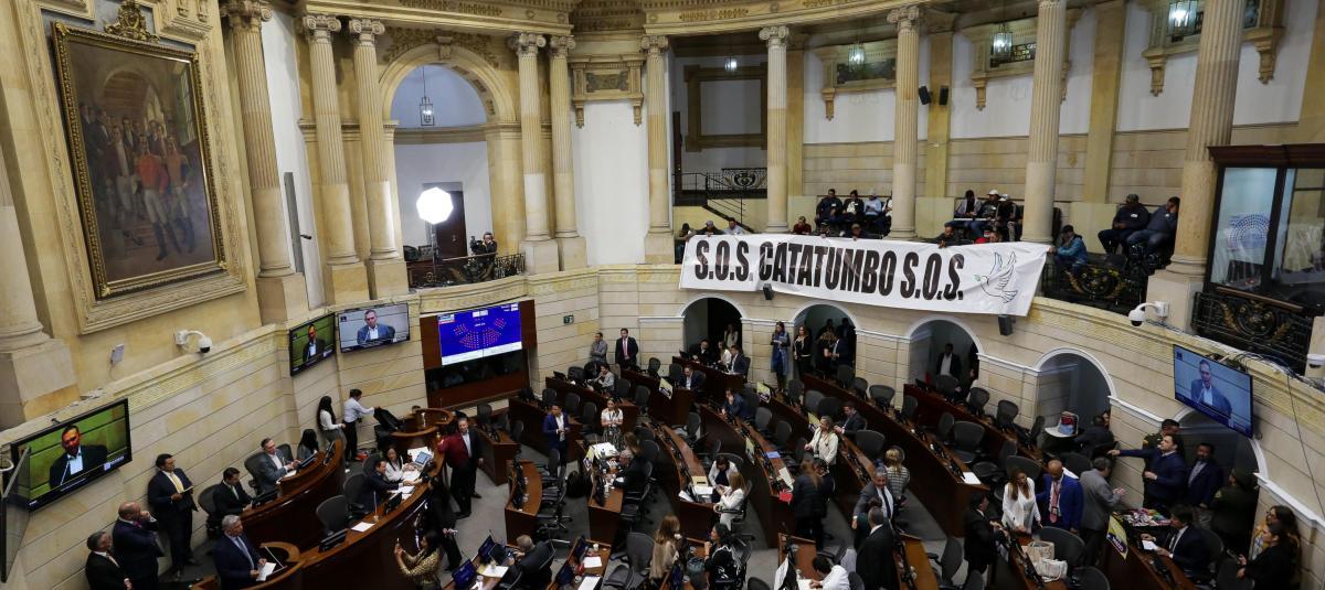 Gobierno convoca a sesiones extras en el Congreso para debatir la reforma de la salud