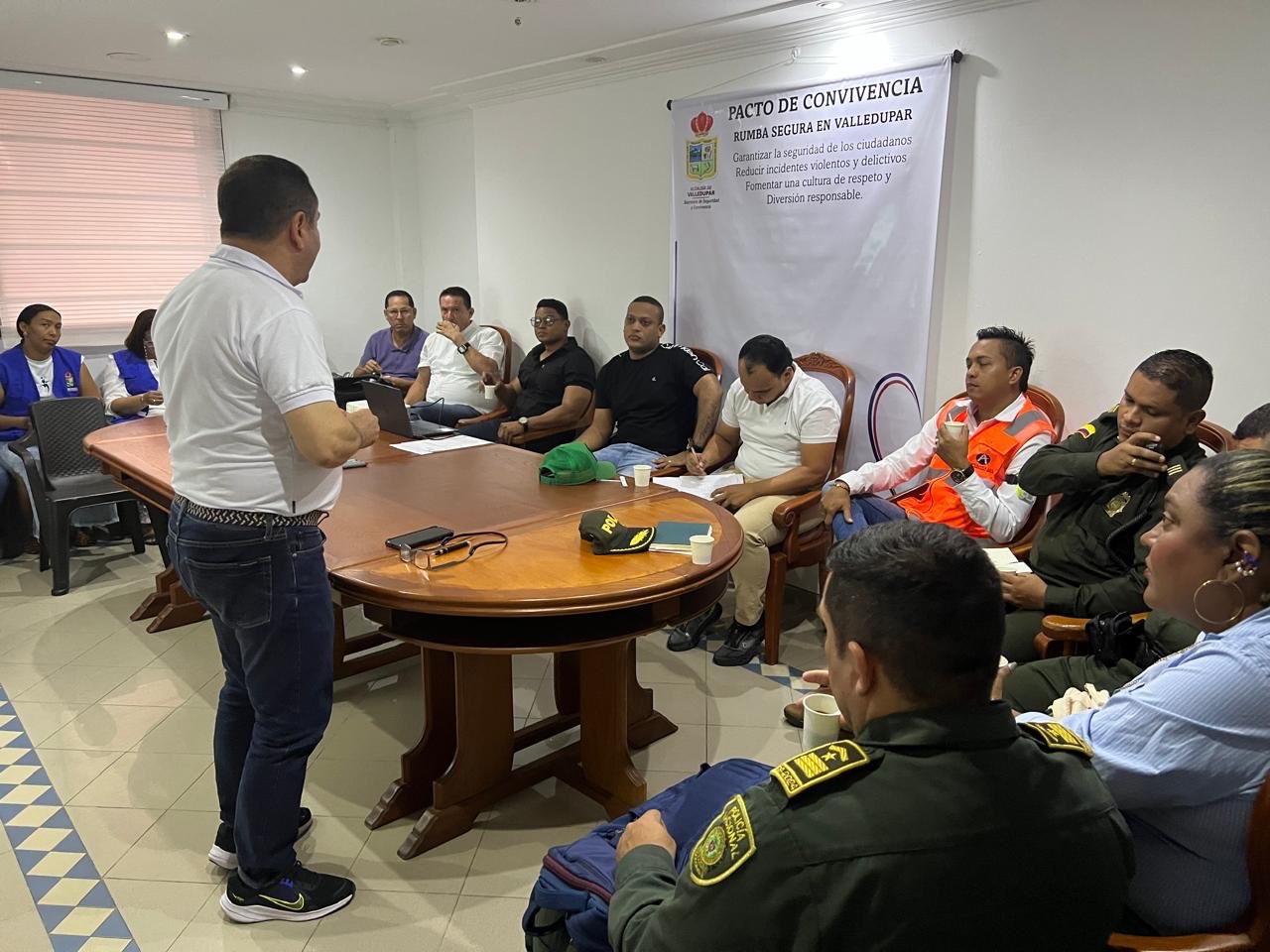 Secretaría de Seguridad lidera firma del pacto ‘Rumba Segura’ para regular establecimientos de bebidas alcohólicas en Valledupar