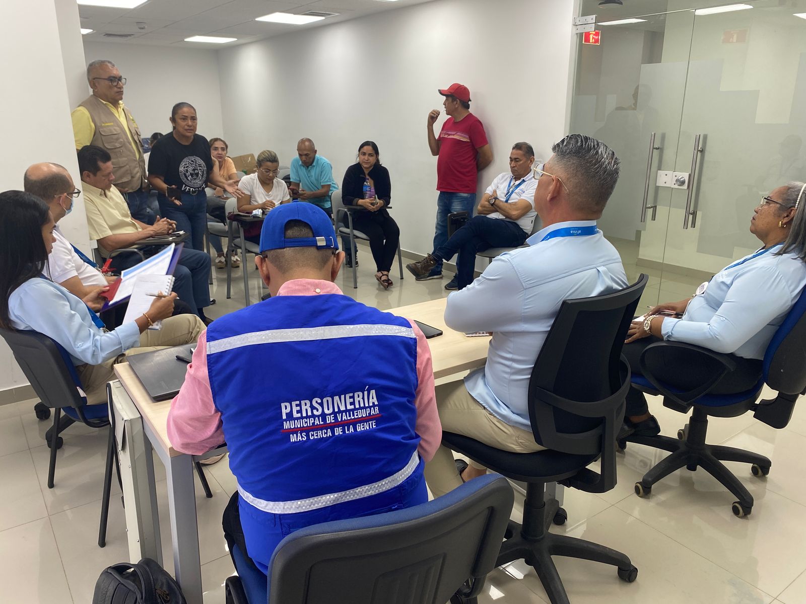 Afinia logró acuerdos con habitantes del barrio OGB para realizar inspección técnica y gestión comercial