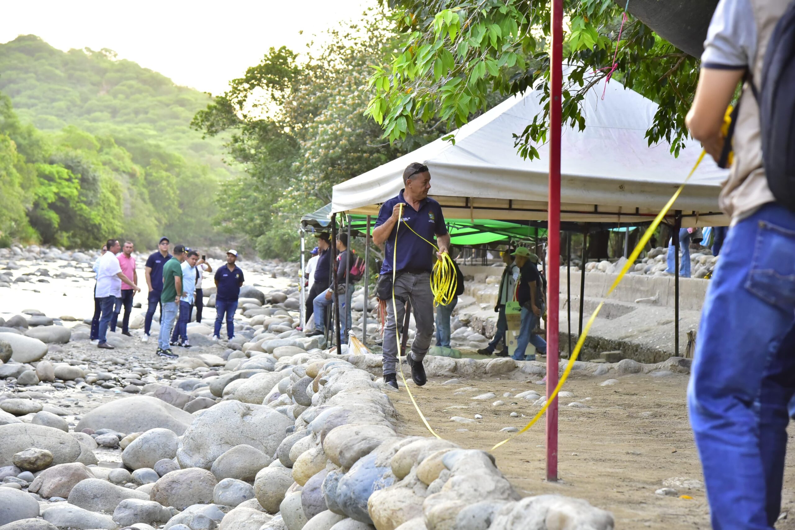 Alcaldía de Valledupar recupera espacio y protege corriente del río Guatapurí