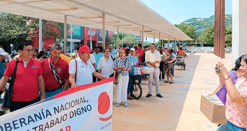 Docentes del Cesar se movilizaron en defensa de sus derechos