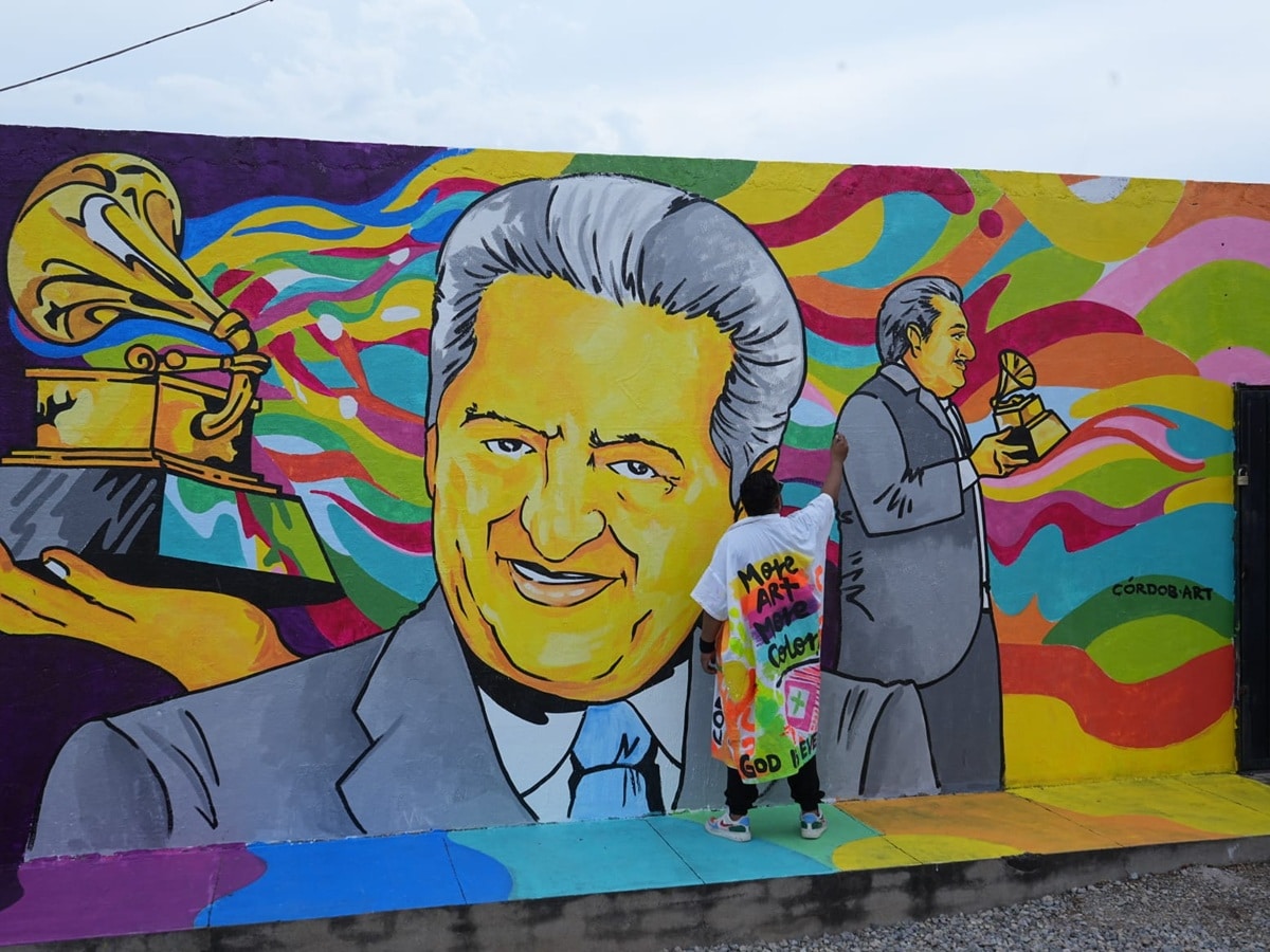 La Paz se llena de color con ‘La Ruta del Jilguero’ en honor a Jorge Oñate: siete murales narran su historia musical  