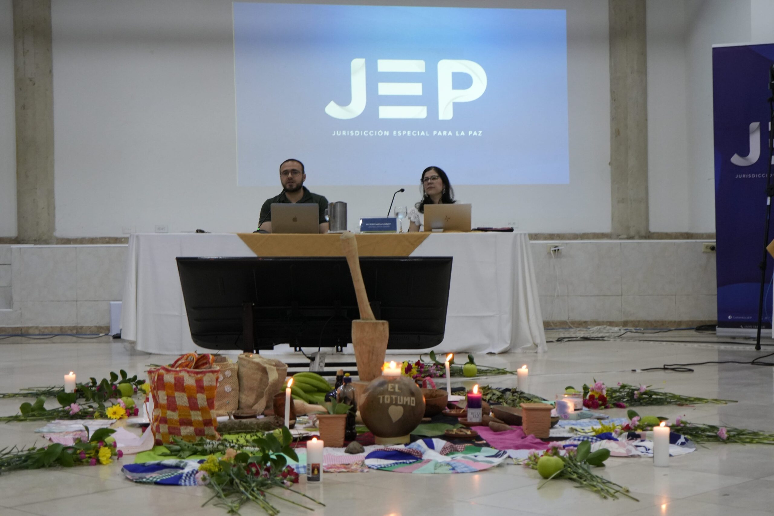 Excomandantes del Bloque Caribe de las FARC-EP rinden versión ante la JEP por afectaciones a pueblos étnicos en la región
