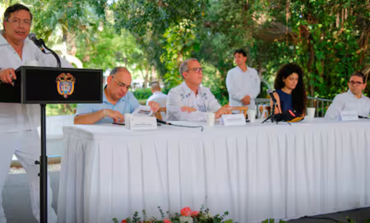 Petro anuncia millonaria inversión para solucionar el histórico problema de agua en Santa Marta