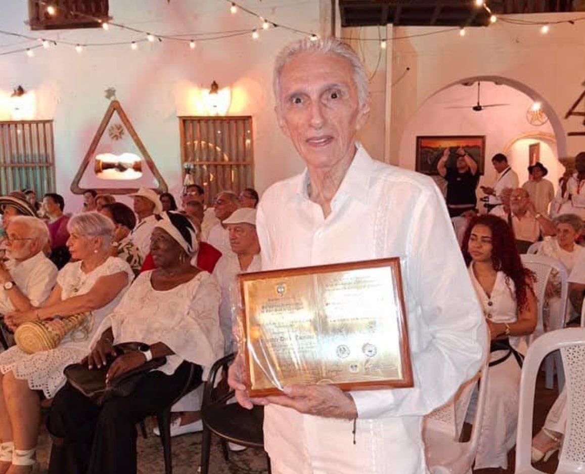 Santander Durán Escalona convierte el vallenato en literatura con premio nacional