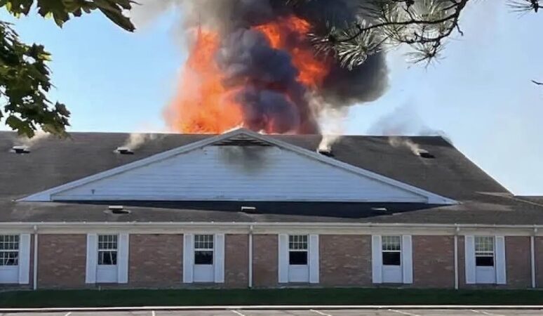 Tiroteo y fuego en iglesia mormona de Michigan deja varios muertos y heridos